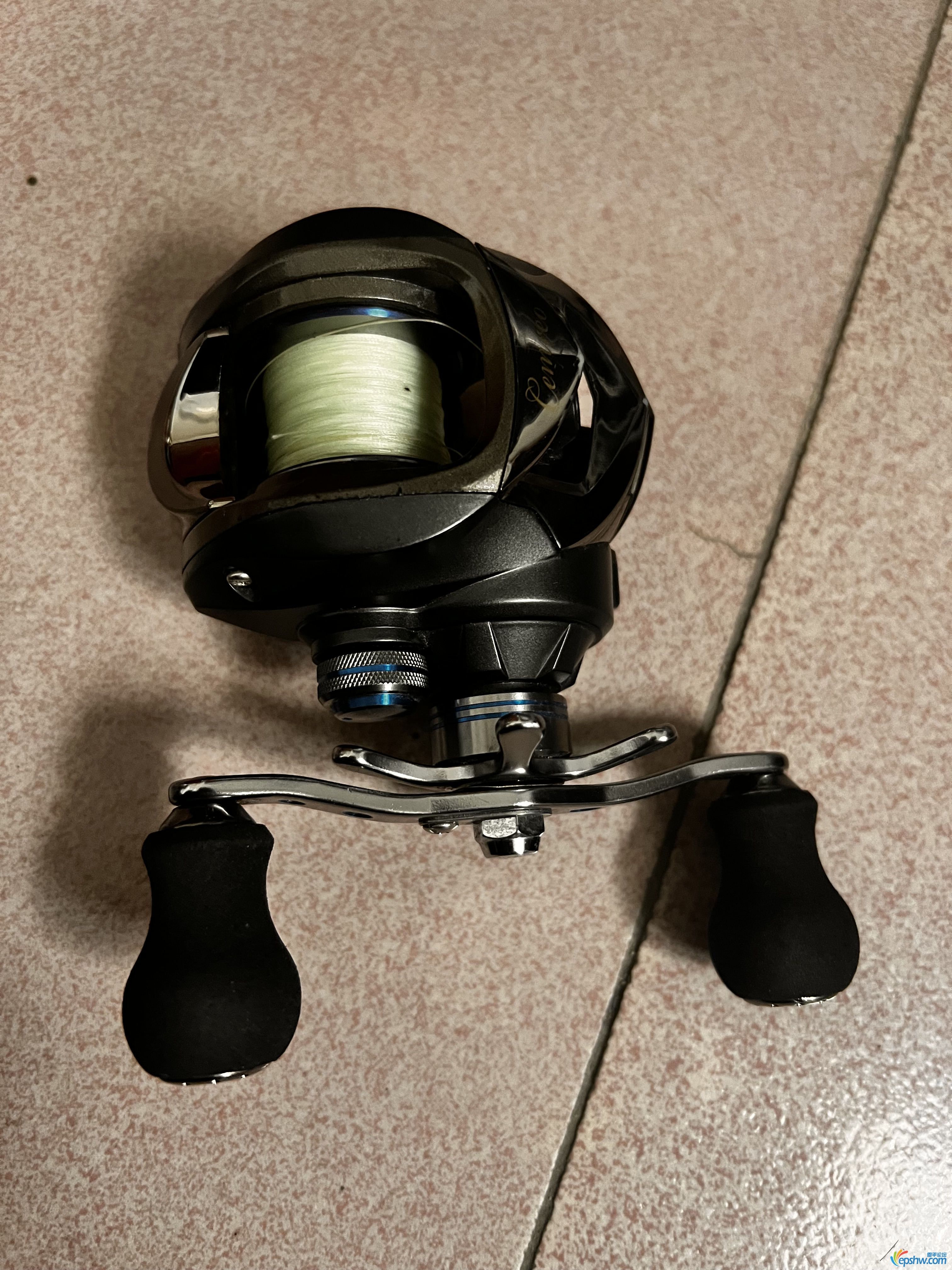 100918qfm290mz2amd27z1.jpg